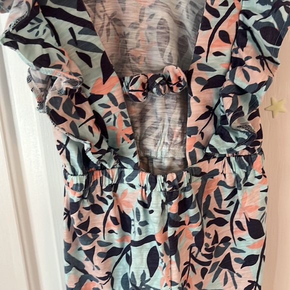 Adorable romper - Picture 2 of 4